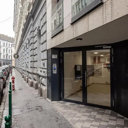 Downtown Erkel 503 Apartment Budapest