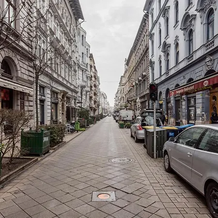Downtown Erkel 503 * Budapešť